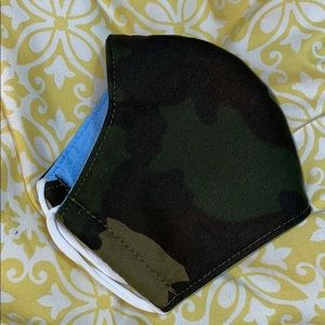 Brand new mask nwot camo green inside blue